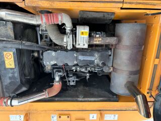 Hyundai Robex 210LC-9 107kW