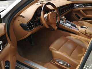 Porsche Panamera 4S 4.8 294kW