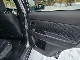 Mitsubishi Outlander 2.4 99kW