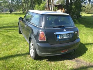 MINI Cooper 1.6 88kW