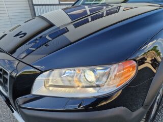 Volvo XC70 MOMENTUM CITY SAFETY AWD 4X4 2.4 R5 120kW