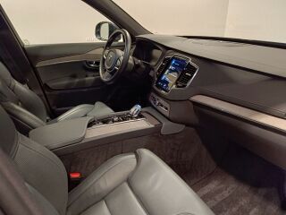 Volvo XC90 AWD B5 KERS 7K 2.0 173kW