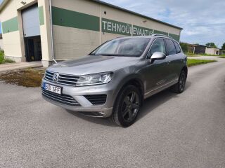 Volkswagen Touareg R-Line 3.0 V6 TDI 193kW