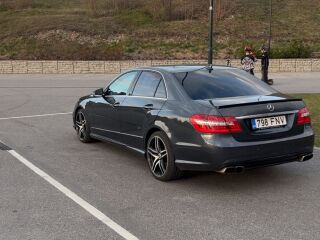 Mercedes-Benz E 200 1.8 R4 135kW