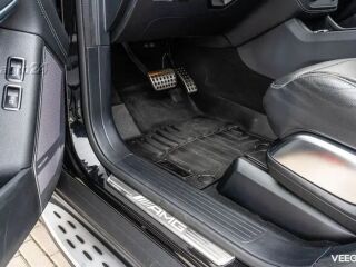 Mercedes-Benz GL 63 AMG 5.5 V8 Bi-Turbo 410kW