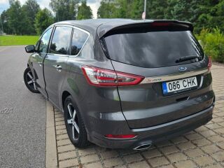 Ford S-MAX 2.0 132kW