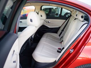 BMW 320 d xDrive Sport Line 2.0 R4 140kW