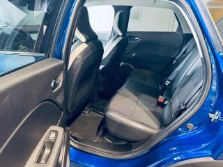 Renault Captur Intens E-TECH PLUG-IN 1.6 160hj 117кВ
