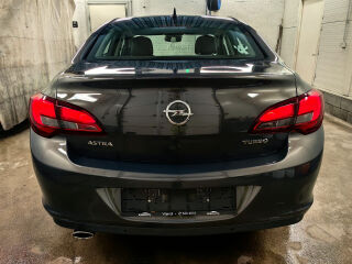 Opel Astra 1.4 103kW