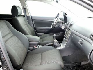 Toyota Avensis Linea Sol Facelift 1.8 95кВ