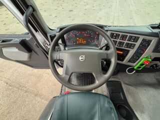 Volvo FE 320 6x2*4 240kW