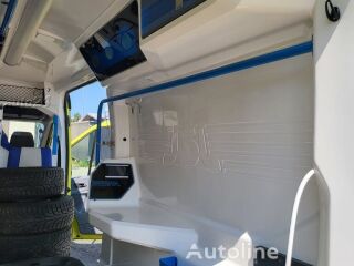 Ford Transit Ambulannce 2 Stryker 2.2 114kW