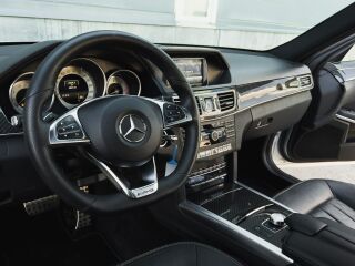 Mercedes-Benz E 350 Facelift AMG-Pakett 4-Matic 3.0 185kW