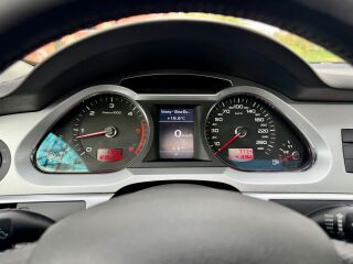 Audi A6 allroad Quattro Executive 3.0 TDi V6 176kW
