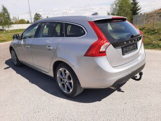 Volvo V60 OCEAN RACE AWD 2.4 151кВ