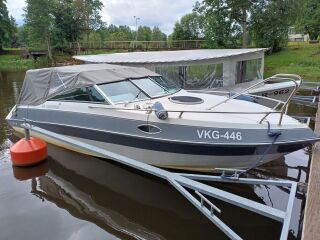Four Winns 205 SUNDOWNER 3.3 Yamaha 225 hj V6 4-takti 165kW