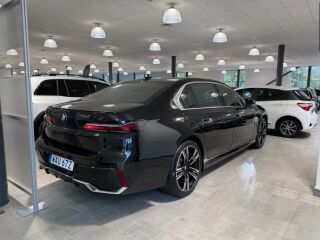BMW i7 eDrive50
