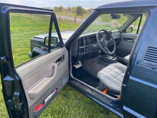 Jeep Comanche 4.0 R6 AT 130kW