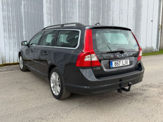 Volvo V70 Facelift Momentum 2.0 R5 D3 120kW
