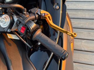 Yamaha YZF - R 1