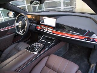 BMW 750 e Xdrive Individual 3.0 230kW
