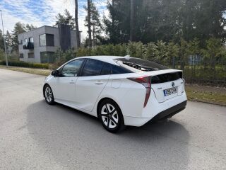 Toyota Prius 1.8 72kW