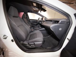 Toyota Corolla HYBRID ACTIVE E-CVT 1.8 72kW