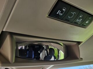 Lancia Voyager Platinum 2.8 R4 130kW