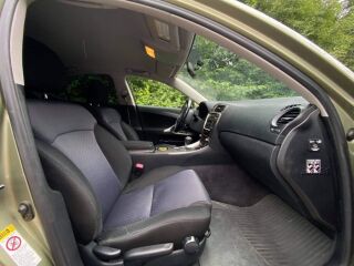 Lexus IS 250 2.5 V6 153кВ