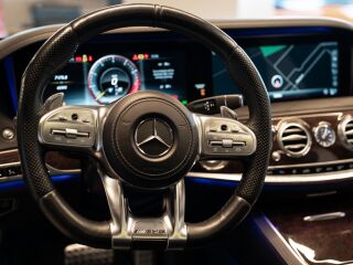 Mercedes-Benz S 63 AMG 4.0 450kW