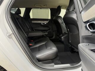 Volvo V90 Inscription Luxury Facelift MY24 2.0 B4 KERS MILD Kerghübriid 145kW