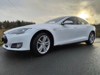 Tesla Model S 69kW
