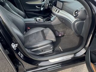 Mercedes-Benz E 220 AMG-Line Burmester Widescreen 2.0 143kW