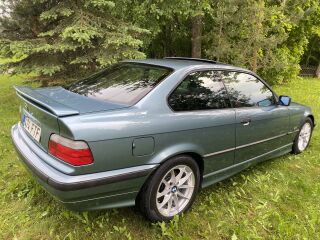 BMW 320 2.0 R6 110kW