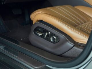 Lexus LS 500h AWD Luxury 3.5 220kW