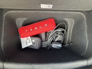 Tesla Model Y LONG RANGE DUAL MOTOR 4WD 378KW 153kW