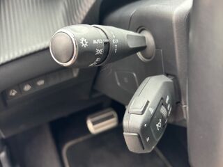 Peugeot 2008 GT line 57kW