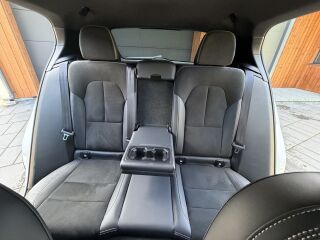 Volvo XC40 R-DESIGN INTELLI SAFE PRO GEARTRONIC RECHARGE 1.5 T5 Twin-Engine PLUG-IN-HYBRID 60 + 132kW