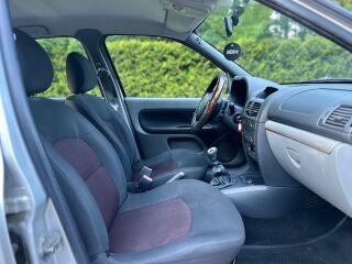 Renault Thalia 1.1 55кВ