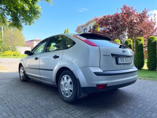 Ford Focus 1.6 74kW
