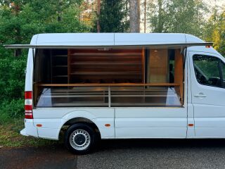 Mercedes-Benz Sprinter FOODTRUCK 2.1 R4 65кВ