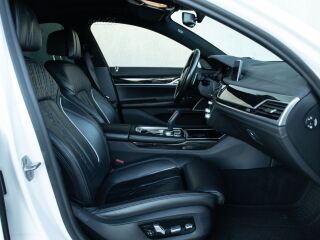 BMW 730 xDrive Facelift M-Pakett 3.0 195кВ