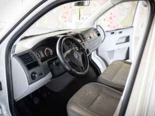 Volkswagen Transporter T5 2.0 TDI 75kW