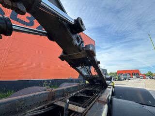 Volvo FE 340 6x2*4 247kW