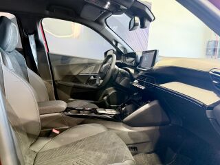 Peugeot 2008 GT Exclusive Hybrid 145 e-DCS6 1.2 100kW