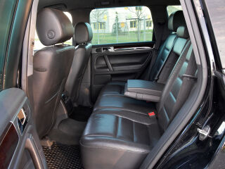 Volkswagen Touareg 4x4 2.5 128кВ