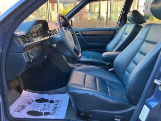 Mercedes-Benz 300 E - 24 3.0 R6 162kW