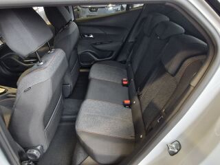 Peugeot 2008 Business Hybrid 110 e-DCS6 1.2 74kW