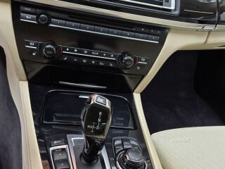 BMW 750 IL 4.4 V8 300кВ