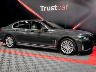 BMW 750 xDrive M-Sportpakett 4.4 390kW